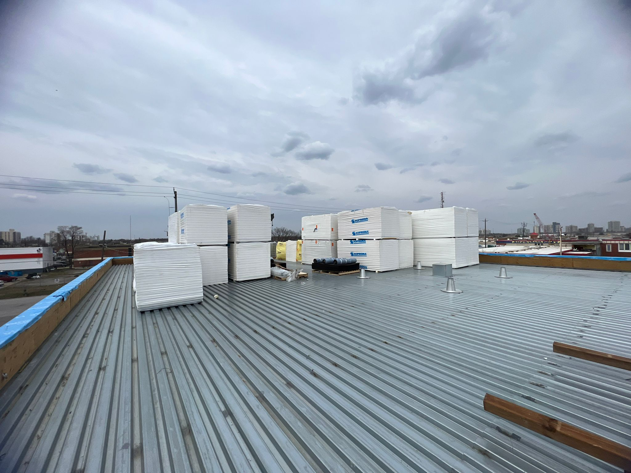 Commercial roofing image